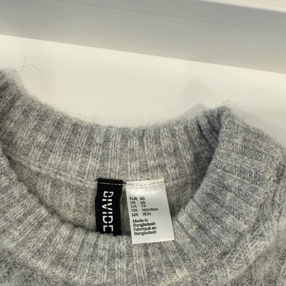 H&M Heather Gray Ribbed Sweater - Picture 4 of 7